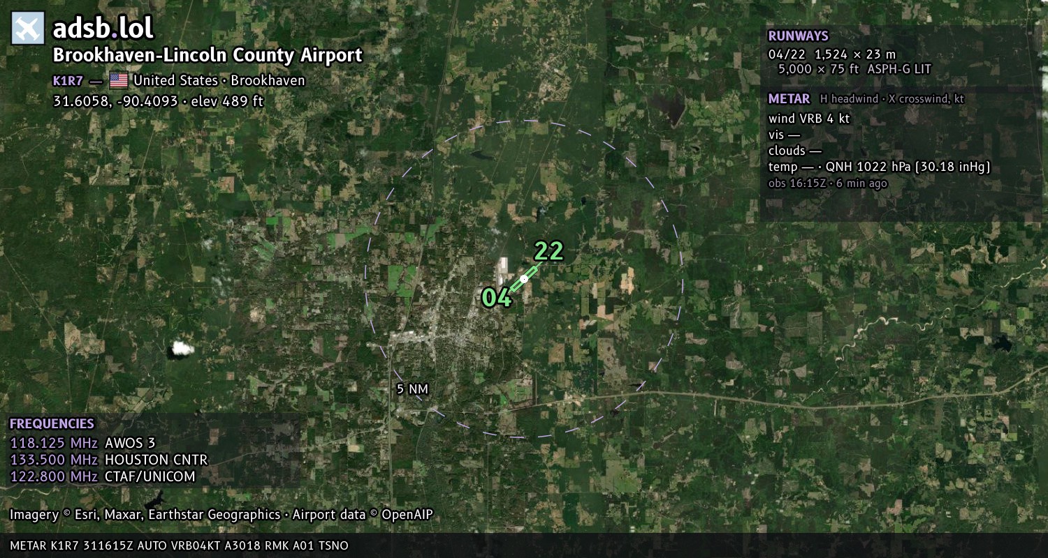 Satellite map with the runway layout of Brookhaven-Lincoln County Airport (K1R7)