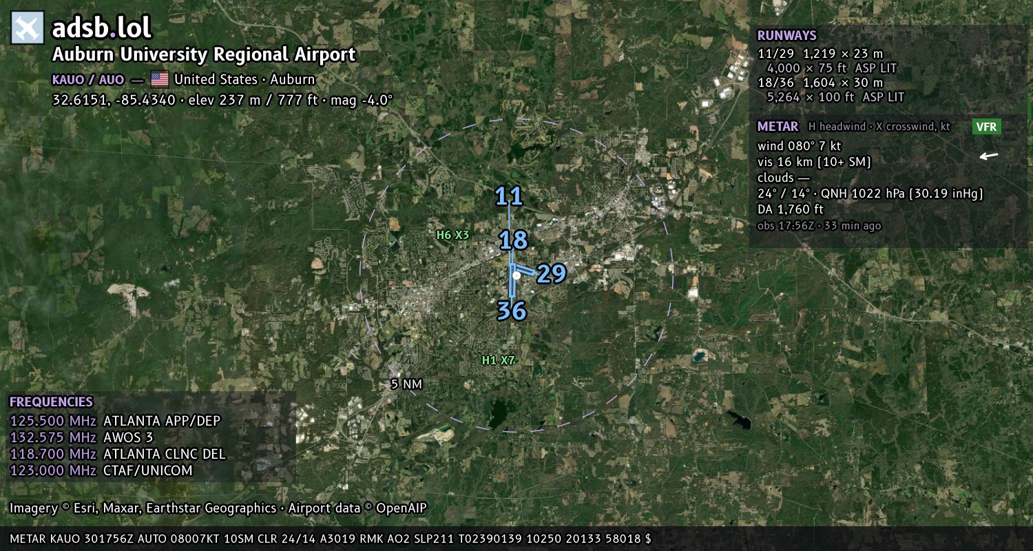 Satellite map with the runway layout of Auburn University Regional Airport (KAUO)