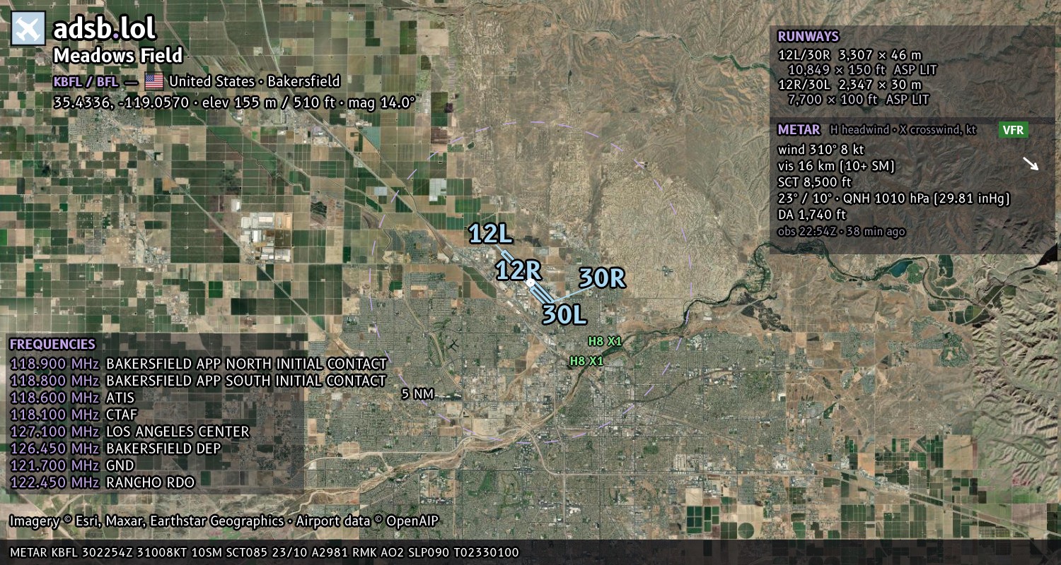 Satellite map with the runway layout of Meadows Field (KBFL)