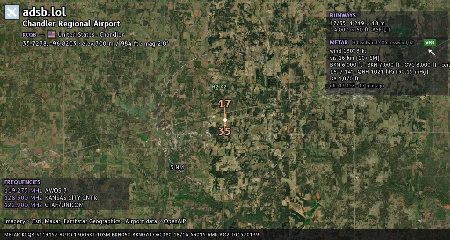 Satellite map with the runway layout of Chandler Regional Airport (KCQB)