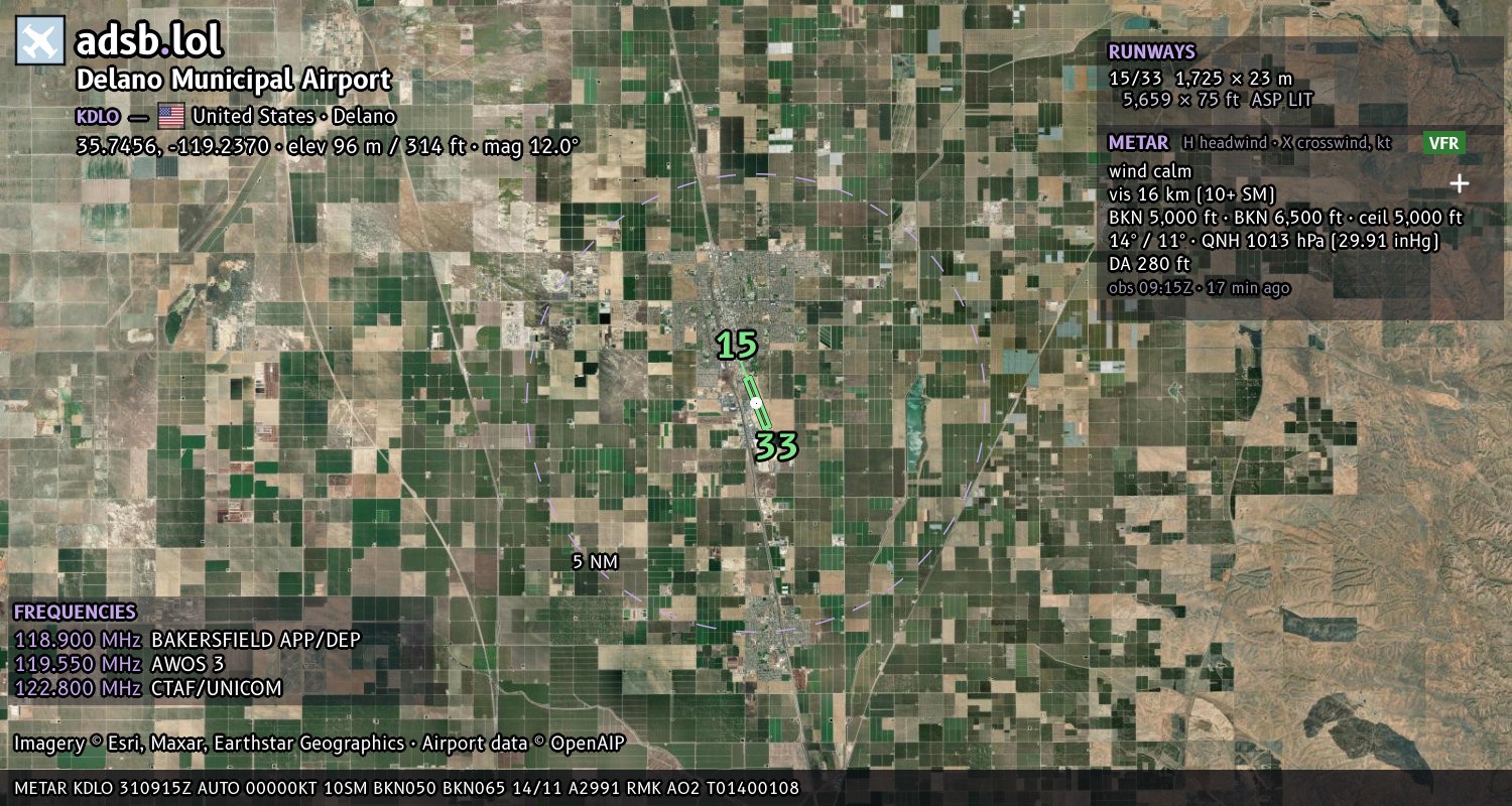 Satellite map with the runway layout of Delano Municipal Airport (KDLO)