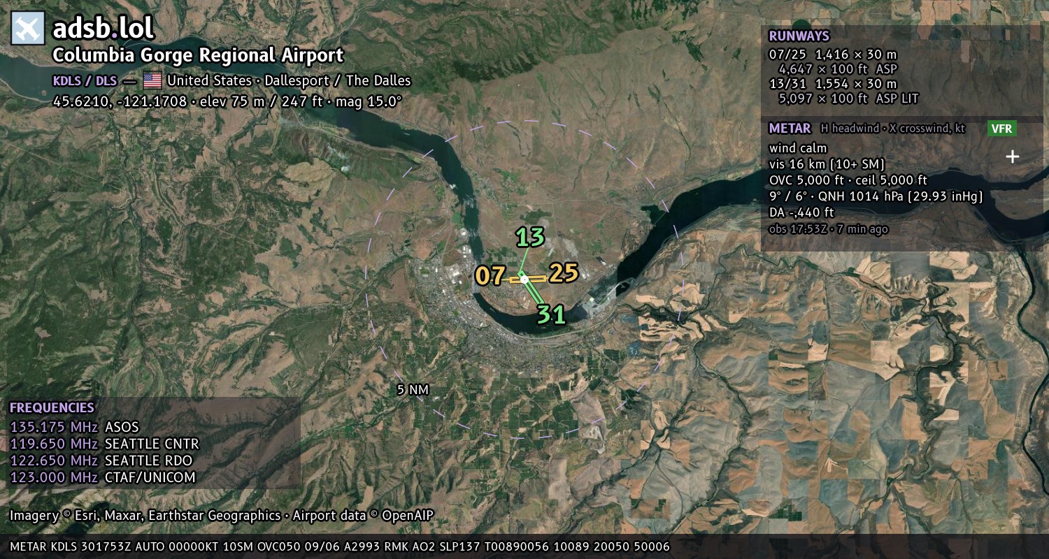 Satellite map with the runway layout of Columbia Gorge Regional Airport (KDLS)