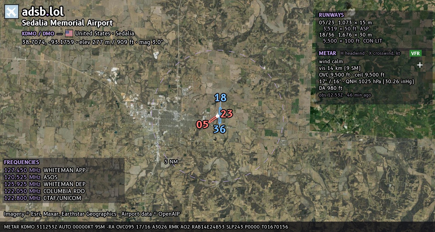 Satellite map with the runway layout of Sedalia Memorial Airport (KDMO)