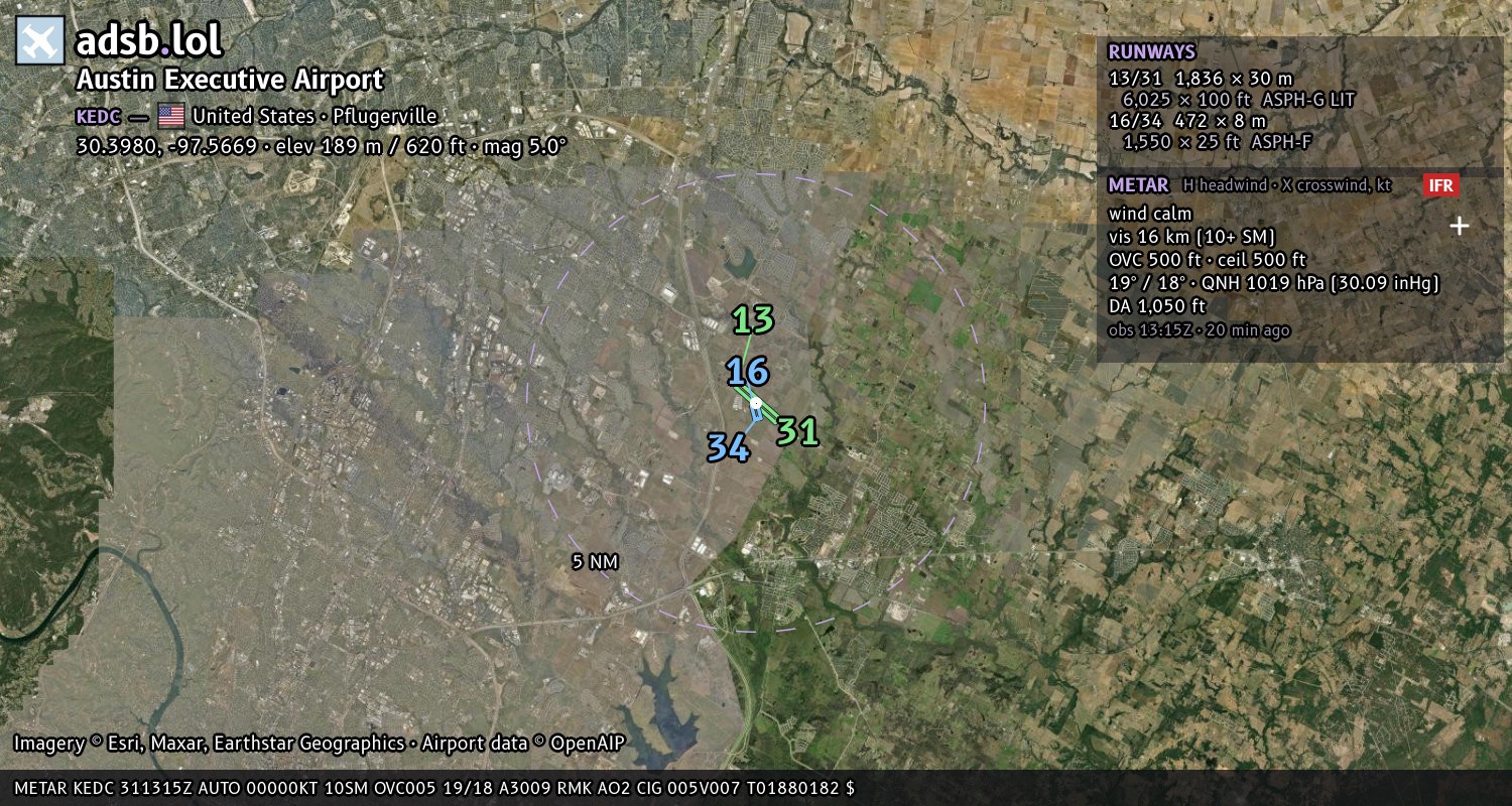 Satellite map with the runway layout of Austin Executive Airport (KEDC)