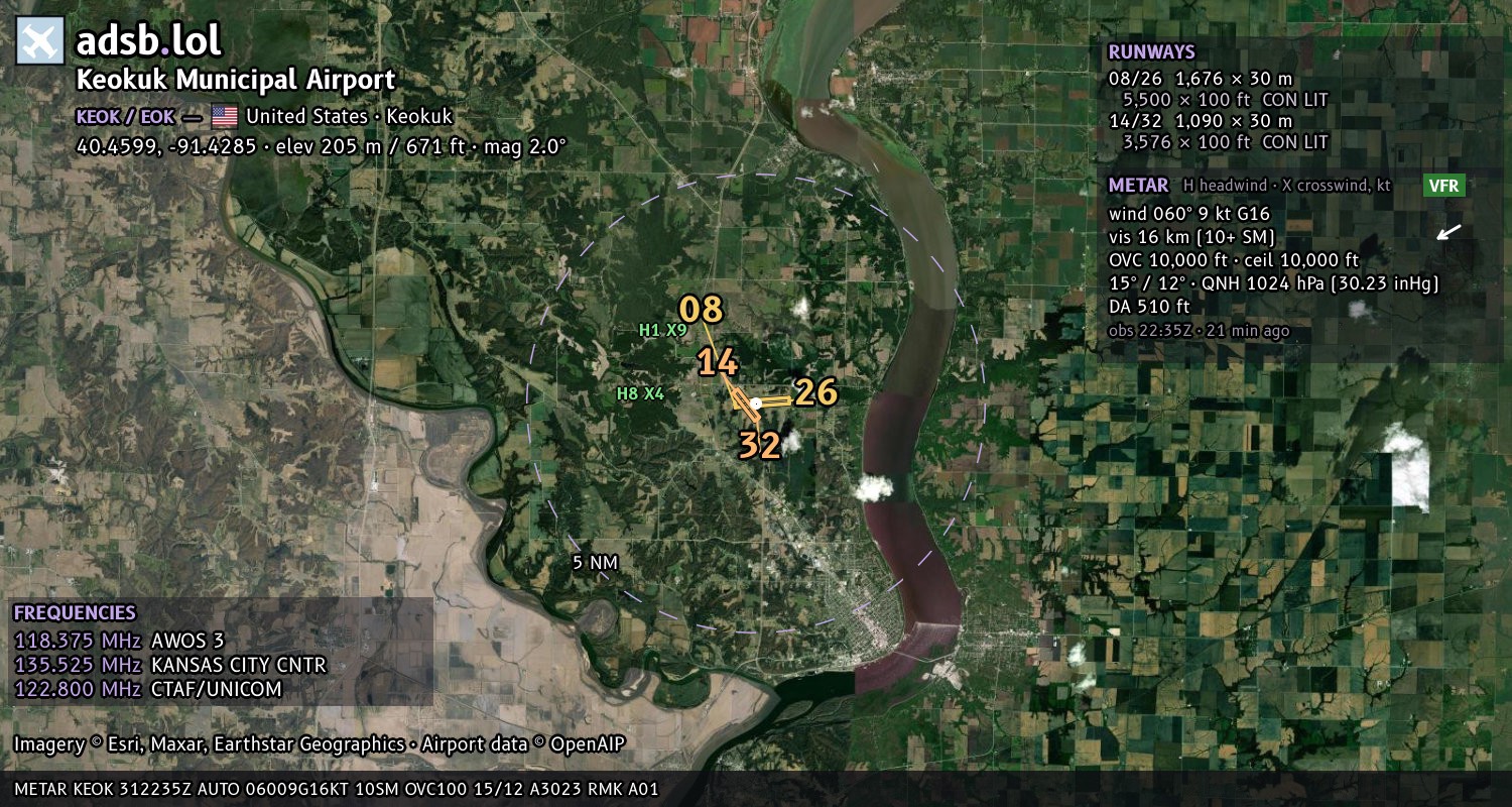 Satellite map with the runway layout of Keokuk Municipal Airport (KEOK)