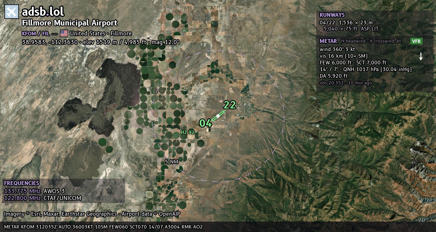 Satellite map with the runway layout of Fillmore Municipal Airport (KFOM)