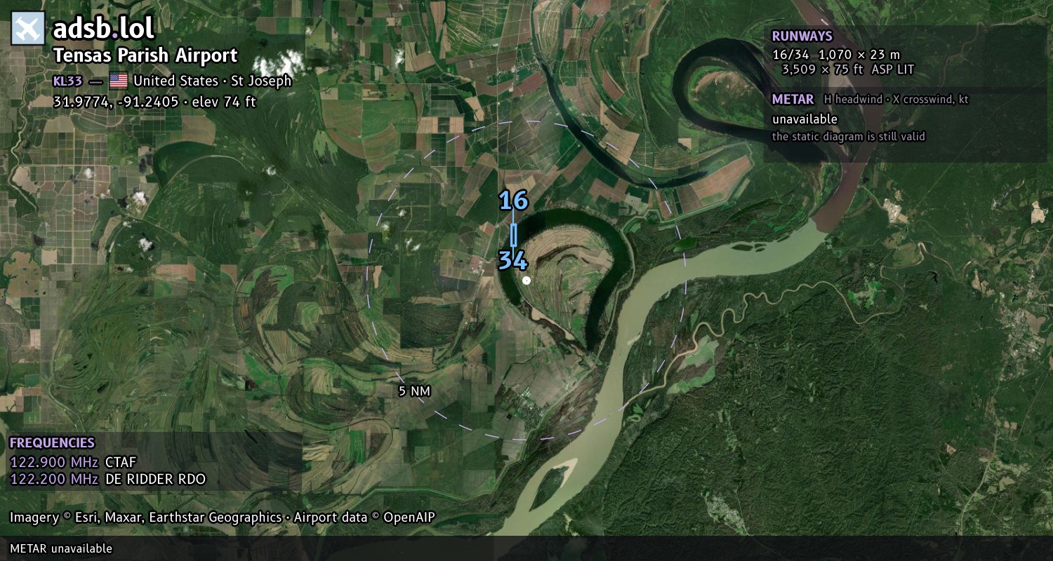 Satellite map with the runway layout of Tensas Parish Airport (KL33)