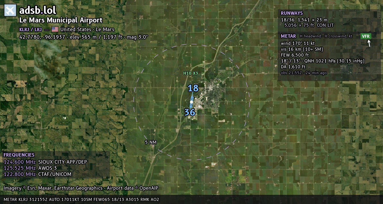 Satellite map with the runway layout of Le Mars Municipal Airport (KLRJ)