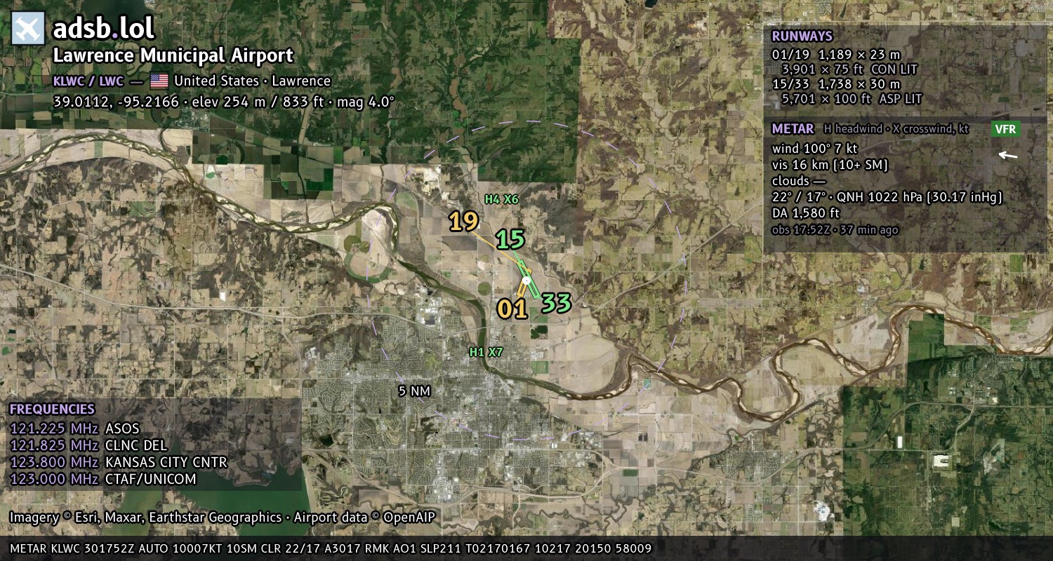 Satellite map with the runway layout of Lawrence Municipal Airport (KLWC)