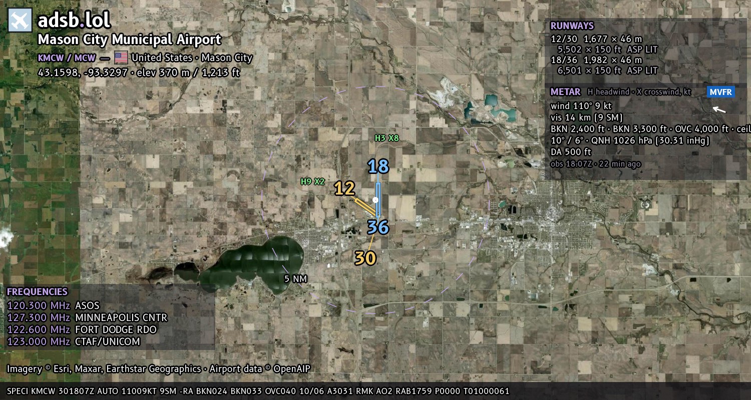 Satellite map with the runway layout of Mason City Municipal Airport (KMCW)