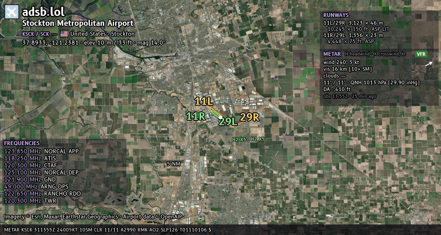 Satellite map with the runway layout of Stockton Metropolitan Airport (KSCK)