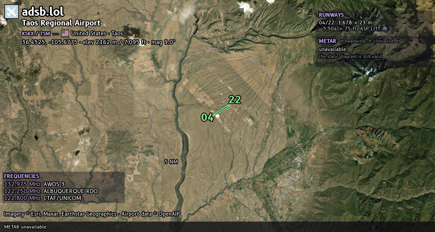 Satellite map with the runway layout of Taos Regional Airport (KSKX)