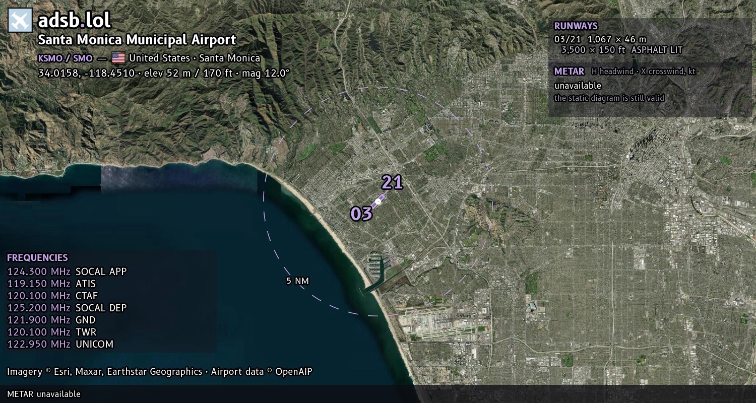 Satellite map with the runway layout of Santa Monica Municipal Airport (KSMO)