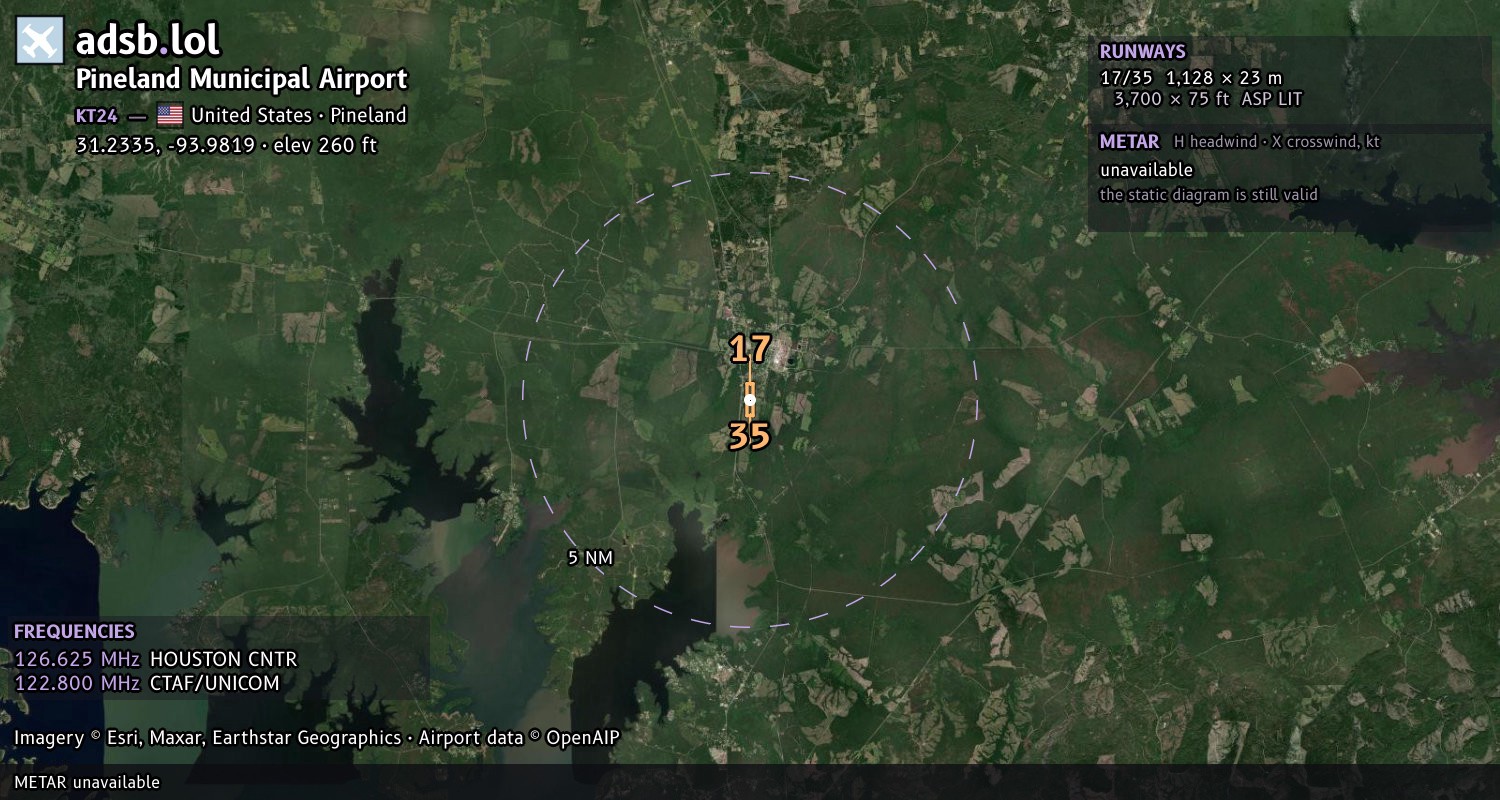 Satellite map with the runway layout of Pineland Municipal Airport (KT24)