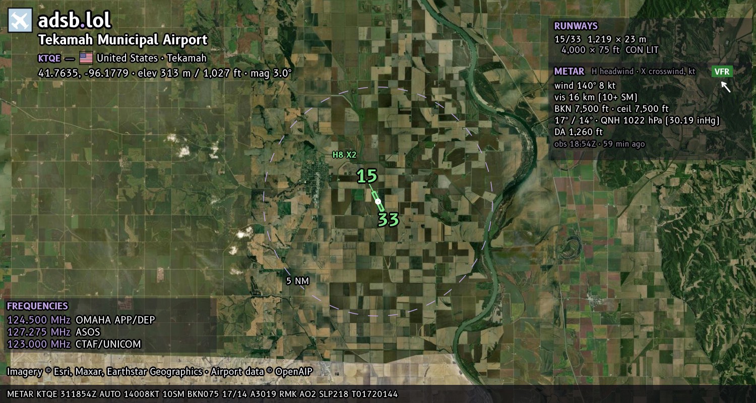 Satellite map with the runway layout of Tekamah Municipal Airport (KTQE)