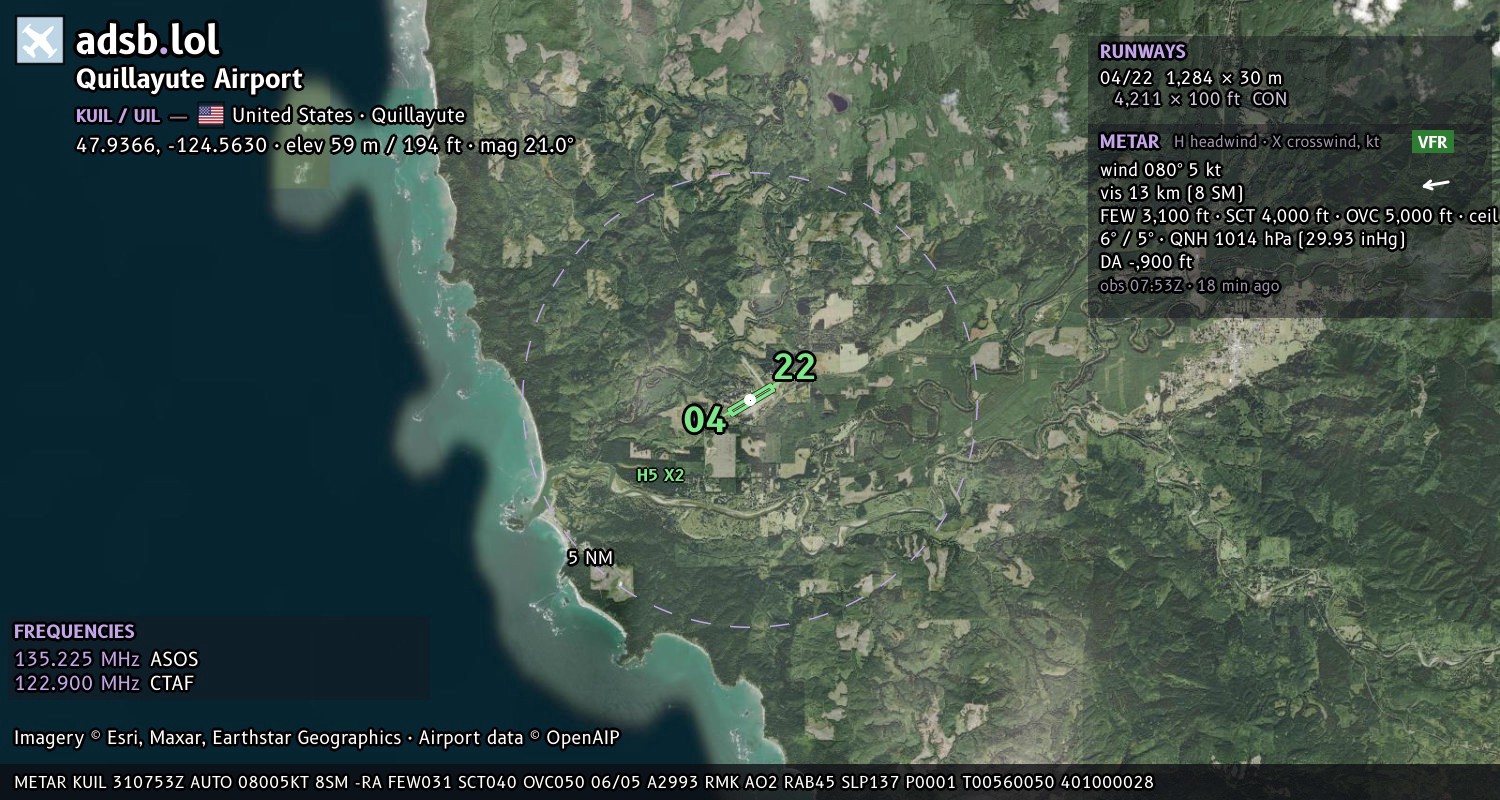 Satellite map with the runway layout of Quillayute Airport (KUIL)