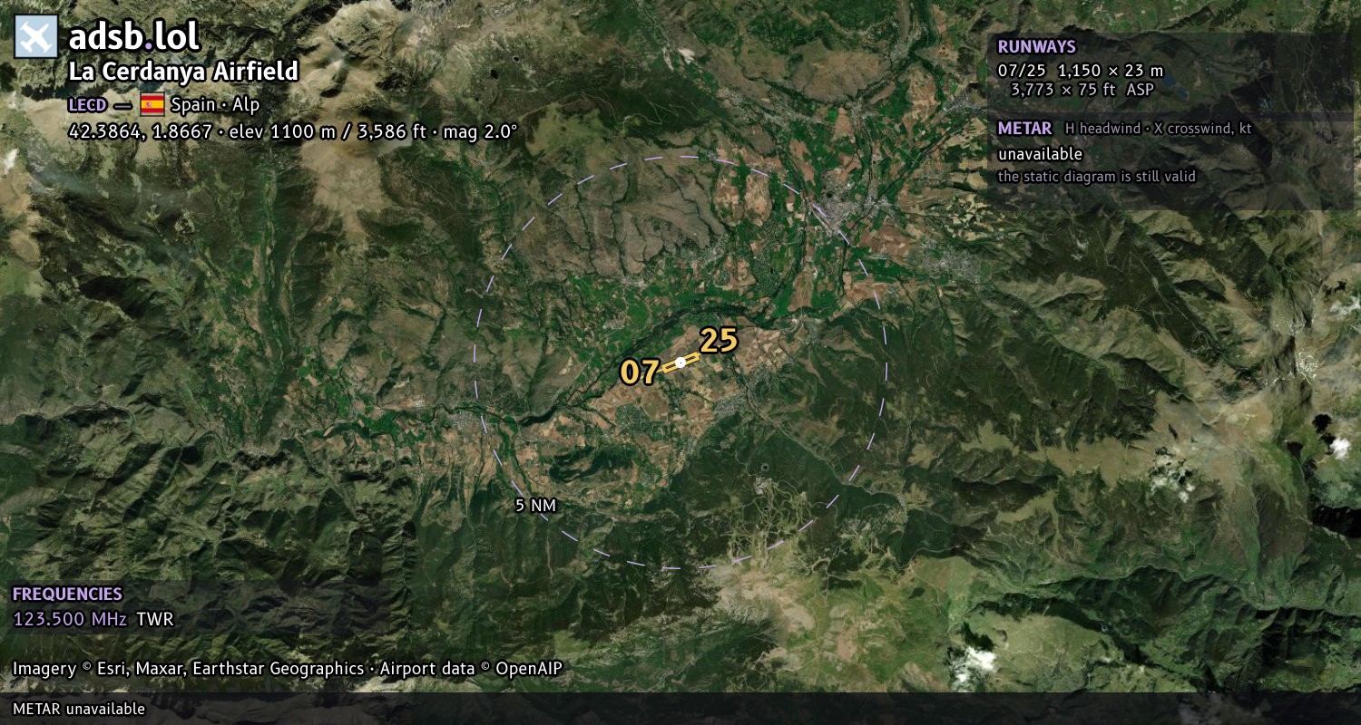 Satellite map with the runway layout of La Cerdanya Airfield (LECD)