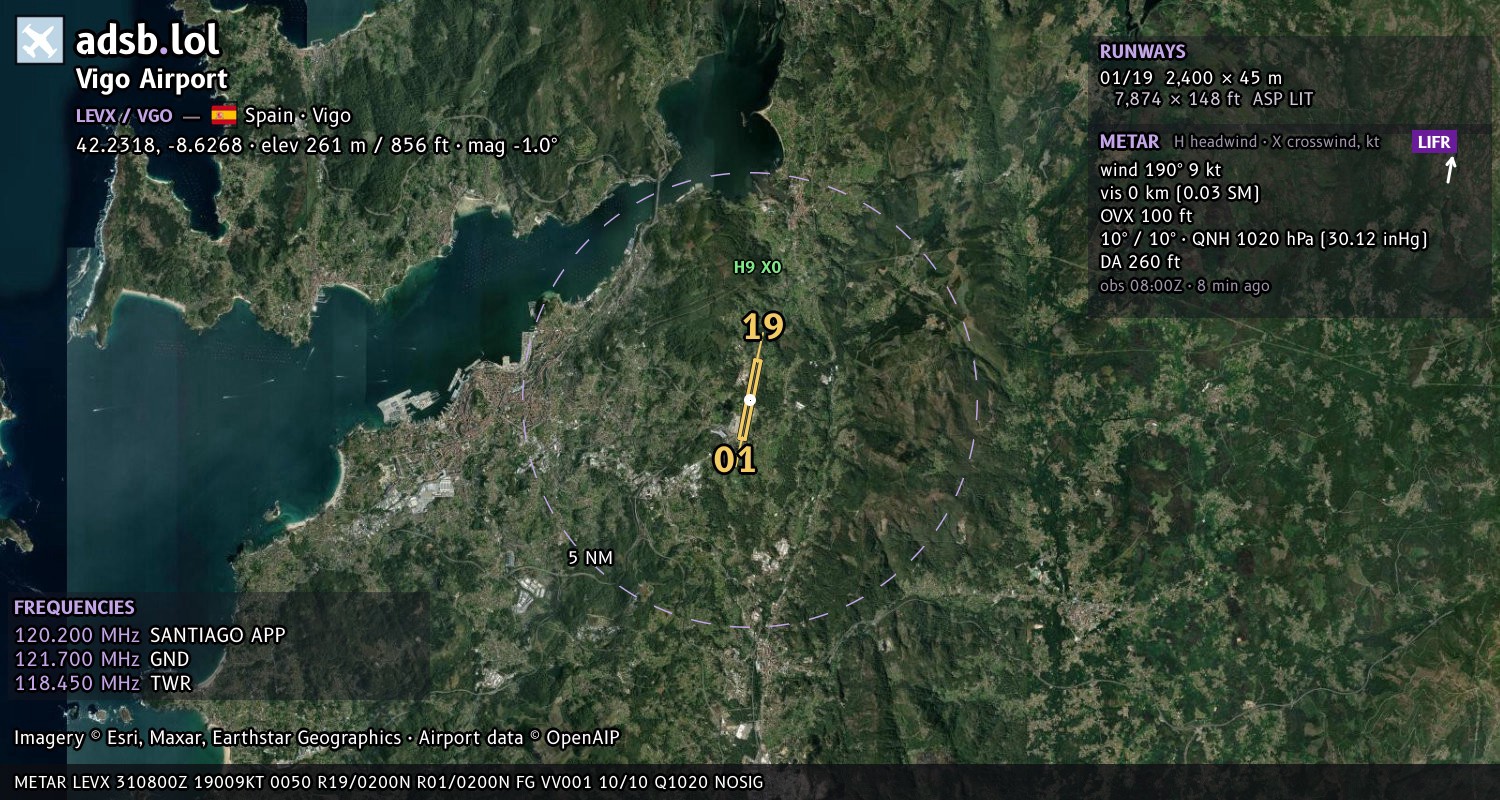 Satellite map with the runway layout of Vigo Airport (LEVX)