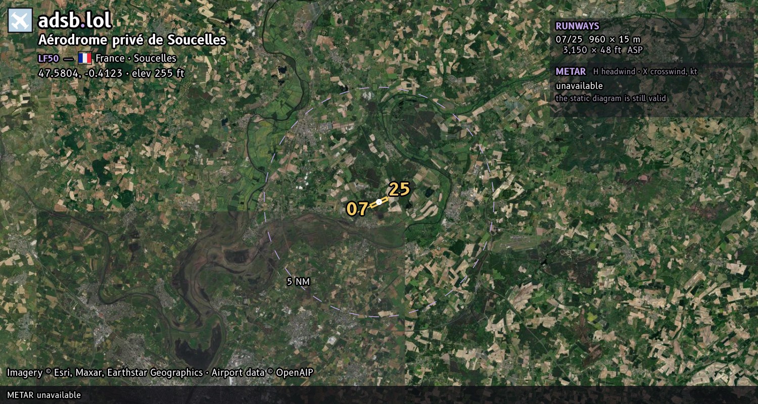 Satellite map with the runway layout of Aérodrome privé de Soucelles (LF50)