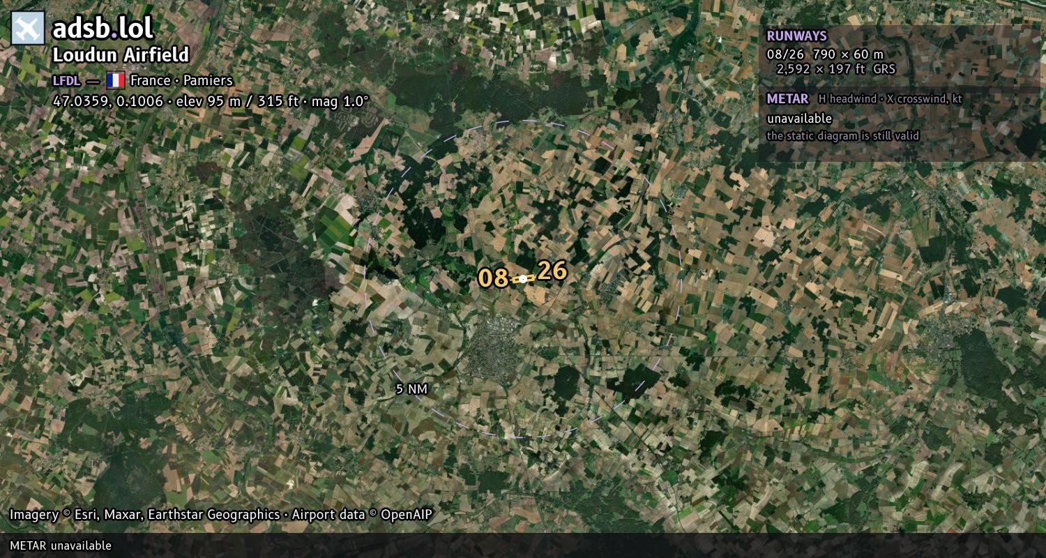 Satellite map with the runway layout of Loudun Airfield (LFDL)