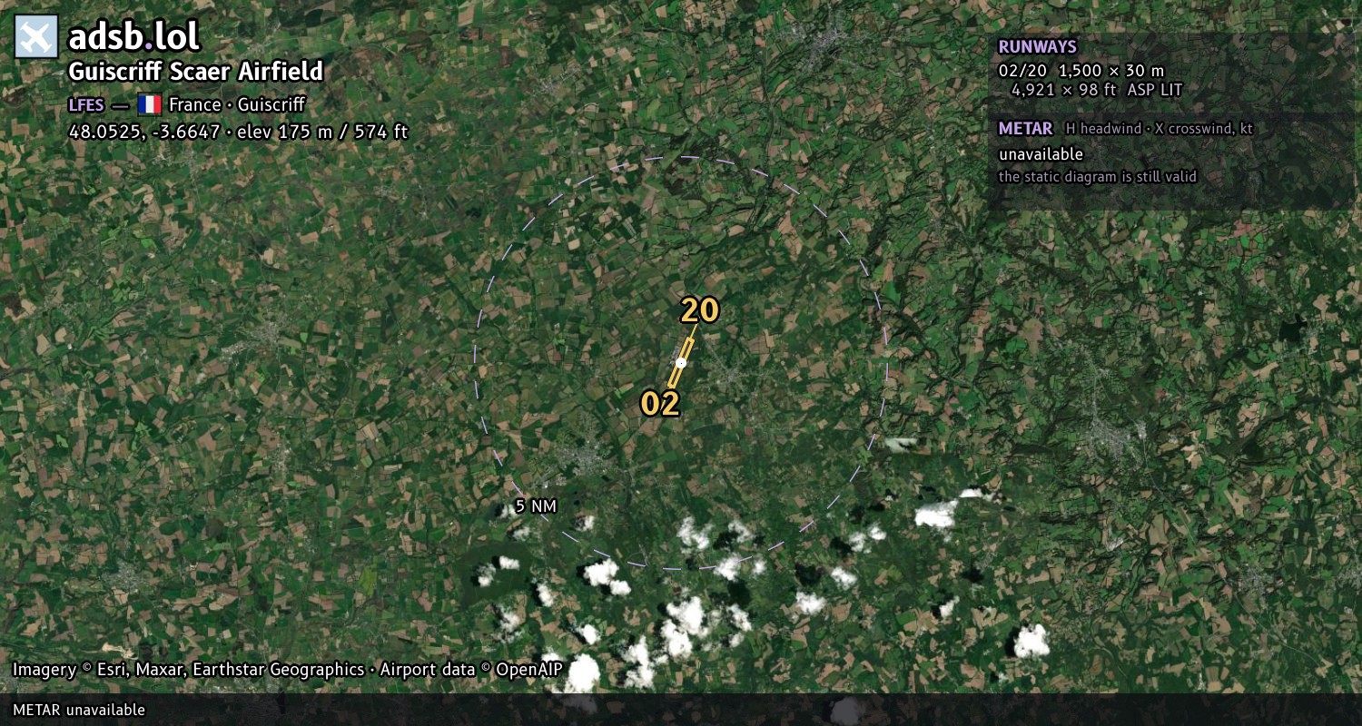 Satellite map with the runway layout of Guiscriff Scaer Airfield (LFES)