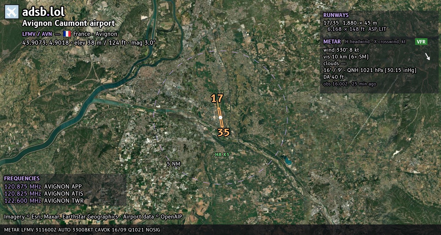 Satellite map with the runway layout of Avignon Caumont airport (LFMV)