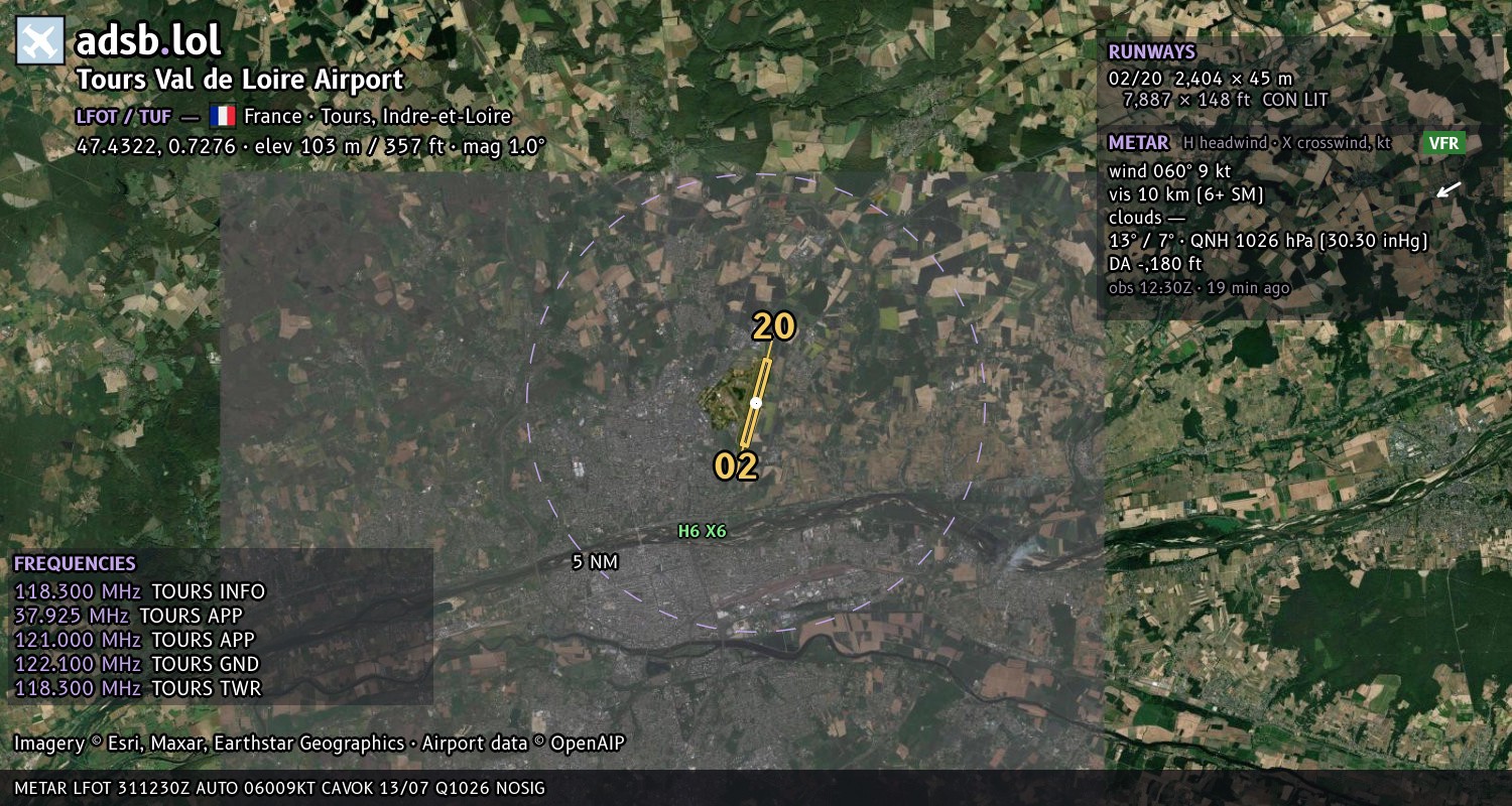 Satellite map with the runway layout of Tours Val de Loire Airport (LFOT)