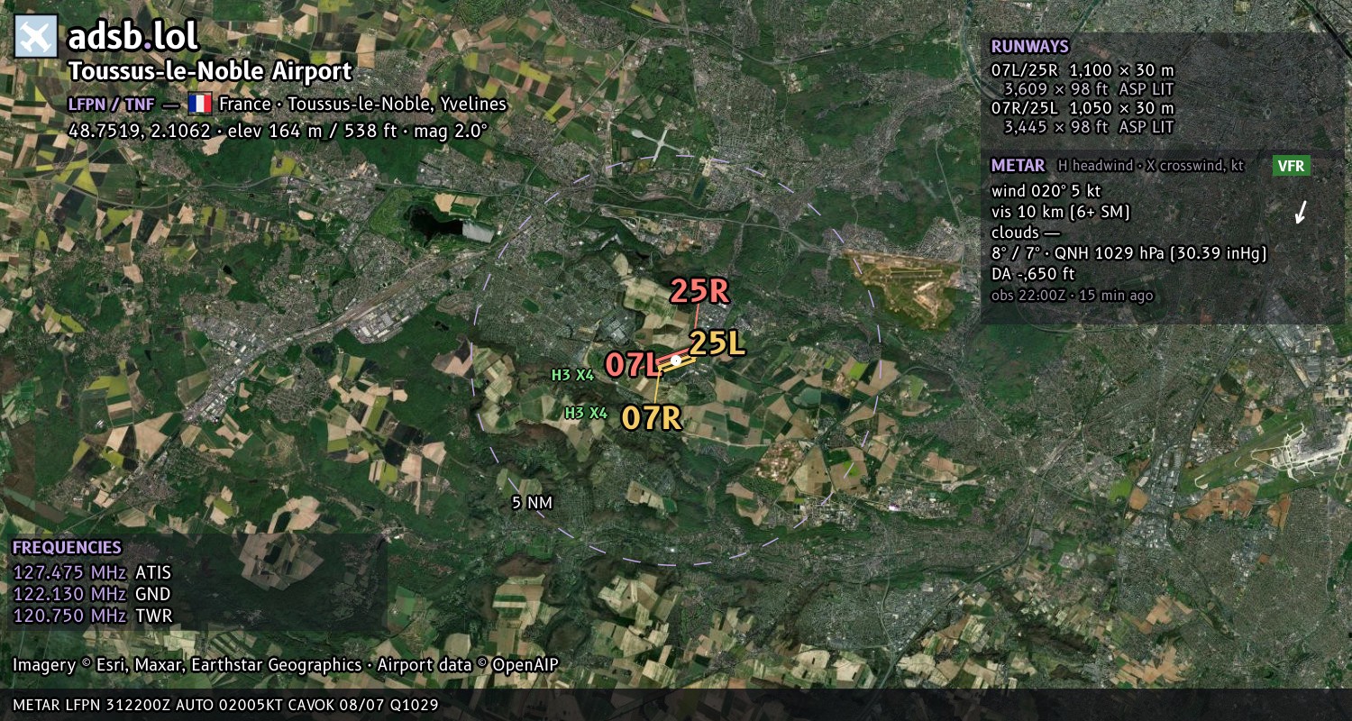 Satellite map with the runway layout of Toussus-le-Noble Airport (LFPN)